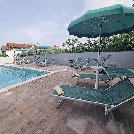Appartamento Apartman 2 Ližnjan Esterno foto