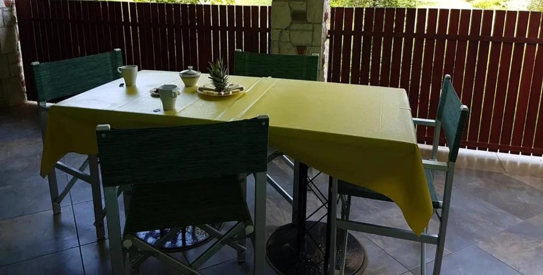 Appartamento Apartman 2 Ližnjan Esterno foto
