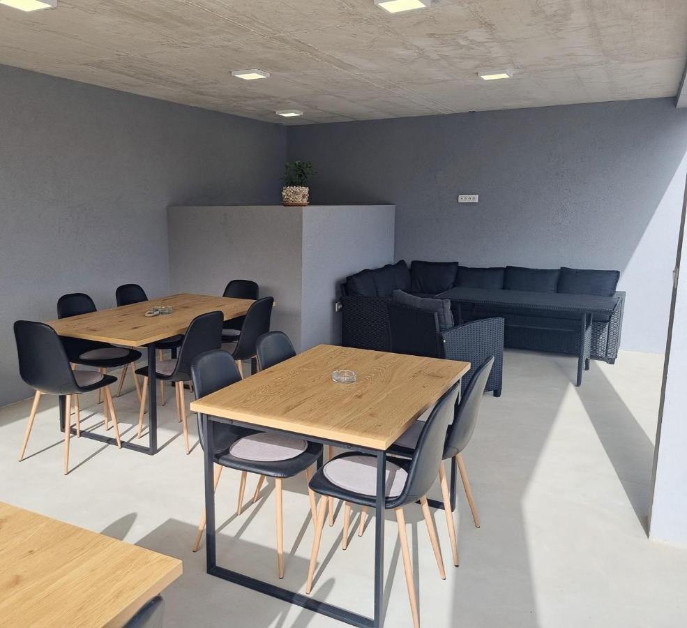 Appartamento Apartman 2 Ližnjan Esterno foto